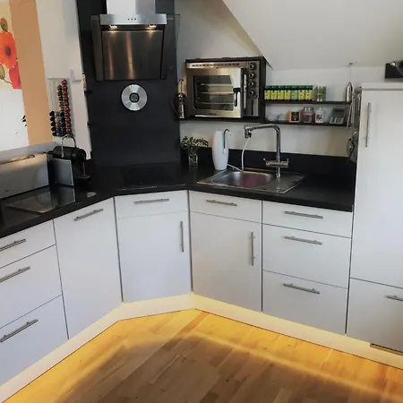 Apartamento Stadtpark-oase- Ruhig- Zentral- Balkon- Sauna By Interhome *